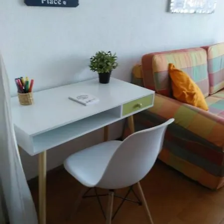 Coqueto A Dos Minutos De La Playa *